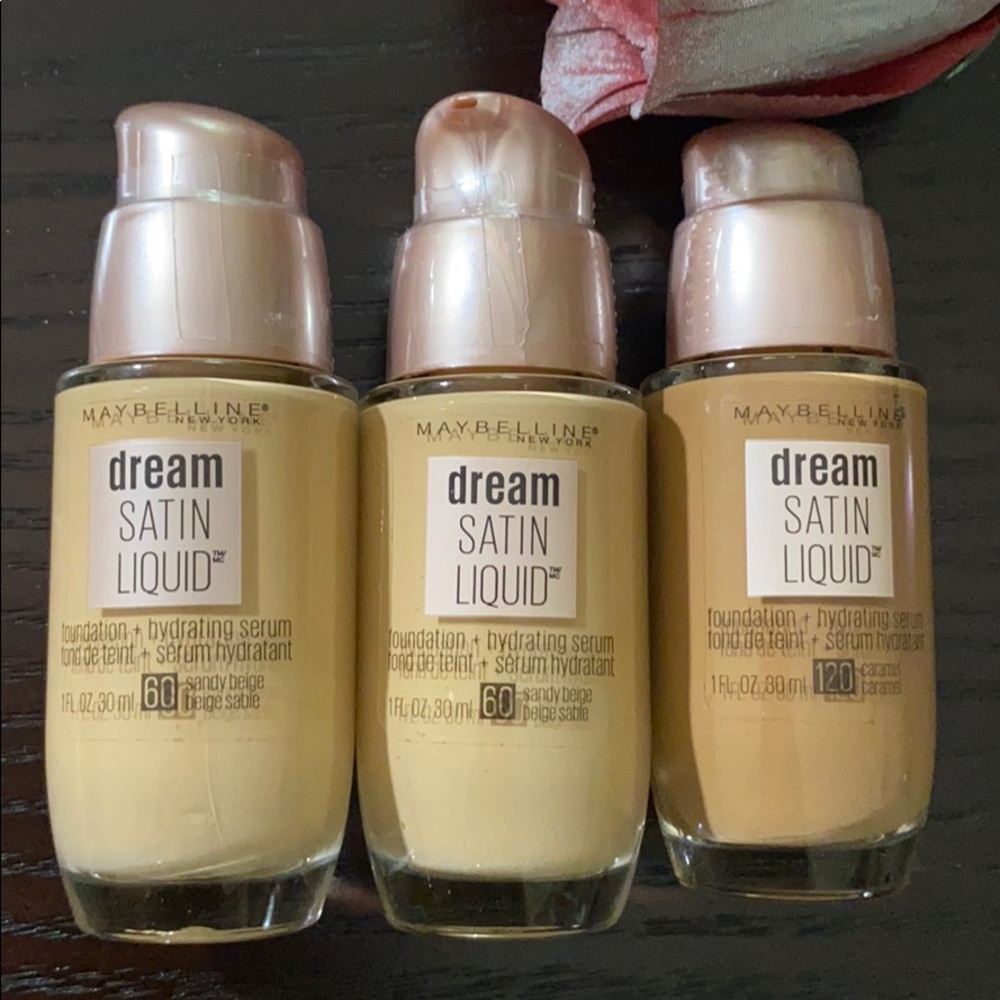 Dream Satin Foundation